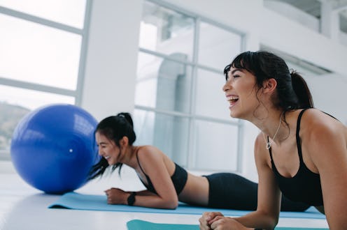 How to do TikTok's plank dance challenge like a pro.
