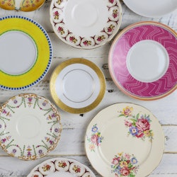 Experts debate the popularity of fine china in the current age. 