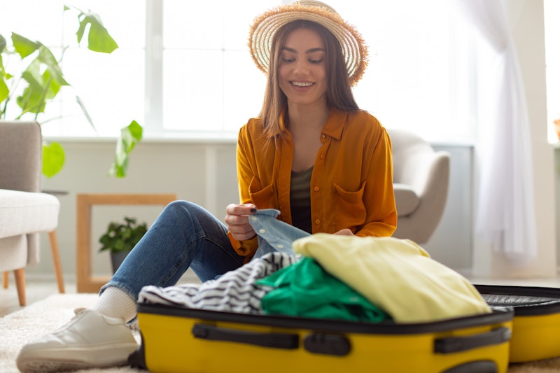 Zodiac signs that overpack when traveling