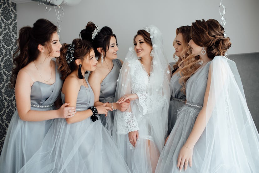 How to not be a bridezilla to your bridal party and family
