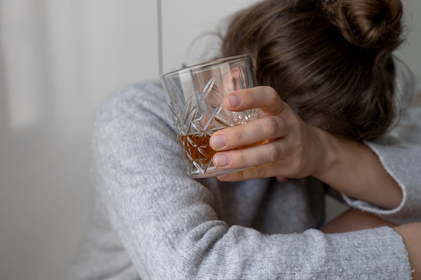 drinking too much might contribute to dementia later in life