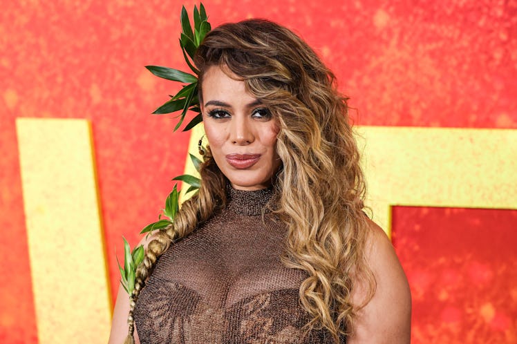 Dinah Jane dishes on her EP 'Forever Summer,' new music video for "Road Less Travelled," and a poten...