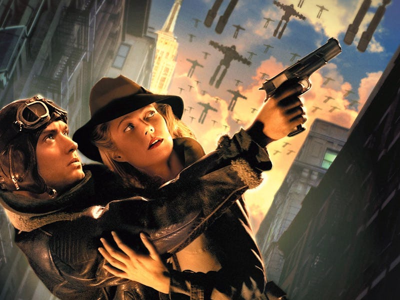 Sky Captain and The World of Tomorrow, Jude Law and Gwyneth Paltrow POSTERS