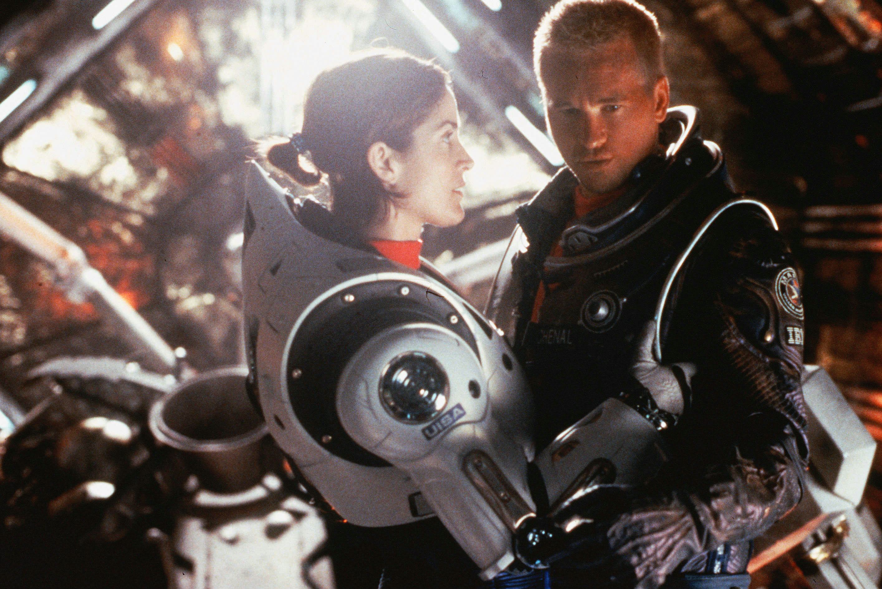 <div>25 Years Later, Val Kilmer's Sci-Fi Flop Is Better Than You Remember</div>