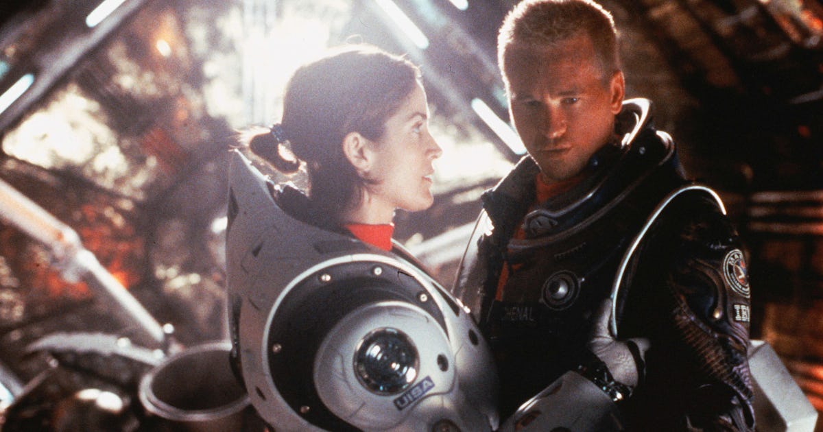 25 Years Later, Val Kilmer's Sci-Fi Flop Is Better Than You Remember
