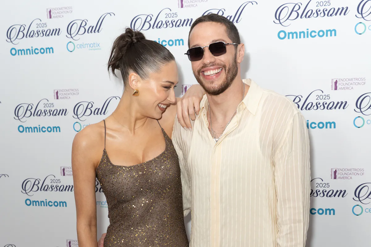 Pete Davidson & Elsie Hewitt's Relationship Timeline Is A Rollercoaster