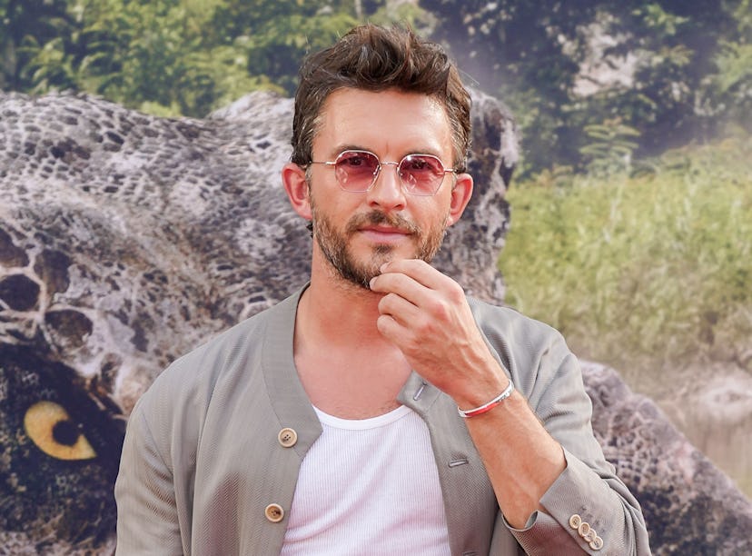 Jonathan Bailey played a clarinet solo for the 'Jurassic World Rebirth' score.