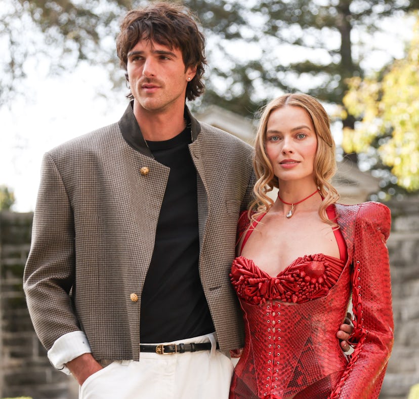 Jacob Elordi and Margot Robbie had shrines during 'Wuthering Heights.'
