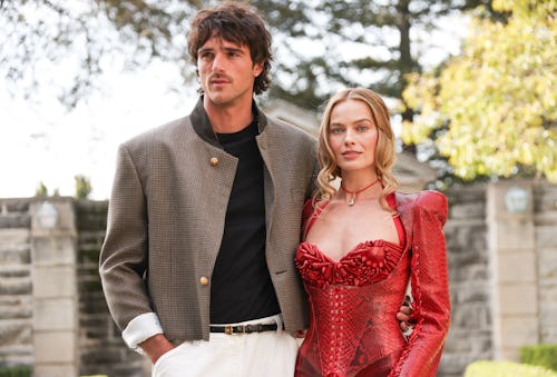 Margot Robbie & Jacob Elordi Had Shrines During 'Wuthering Heights'