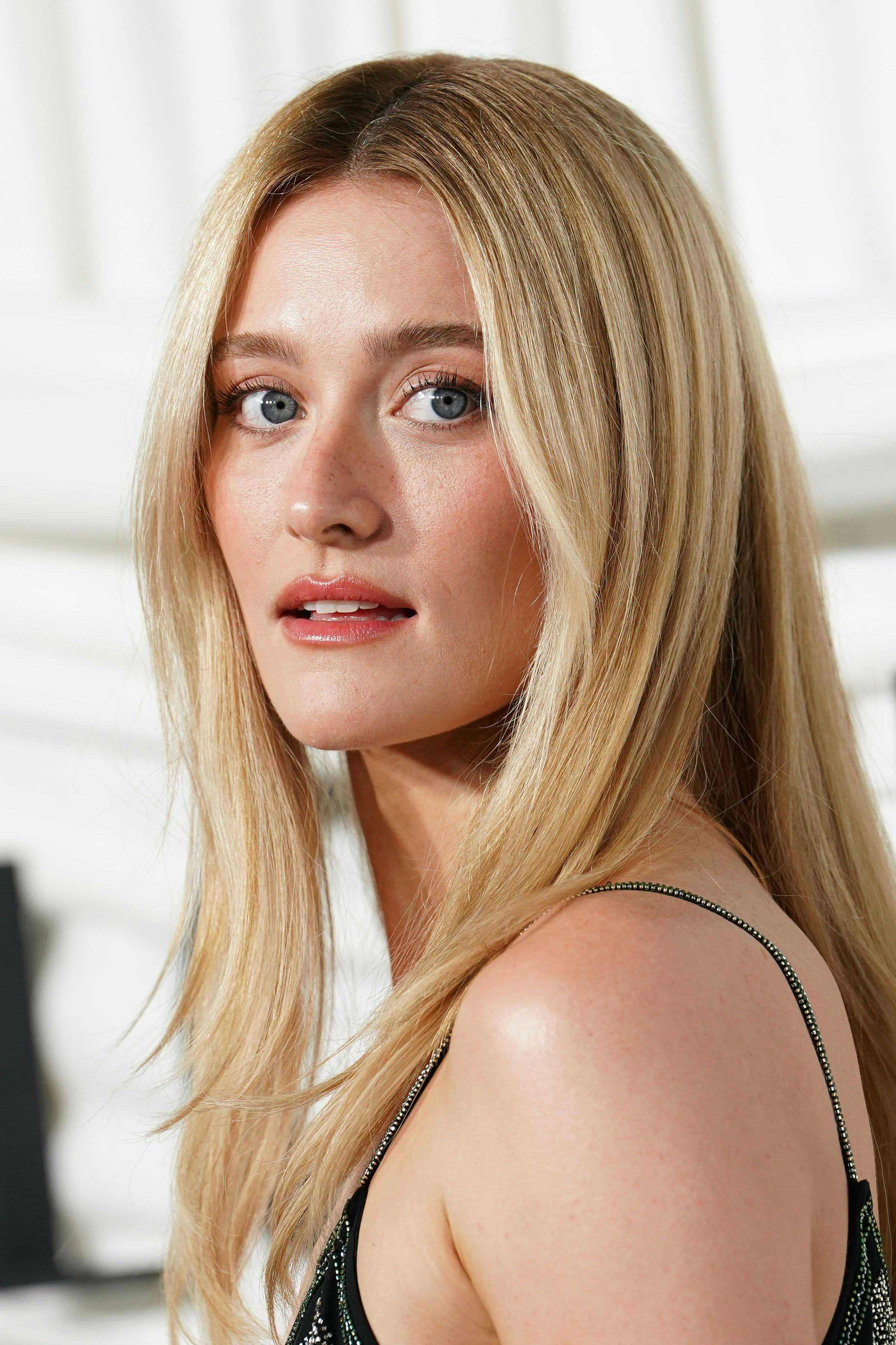 The Premiere Of "Love Story" Sarah Pidgeon 