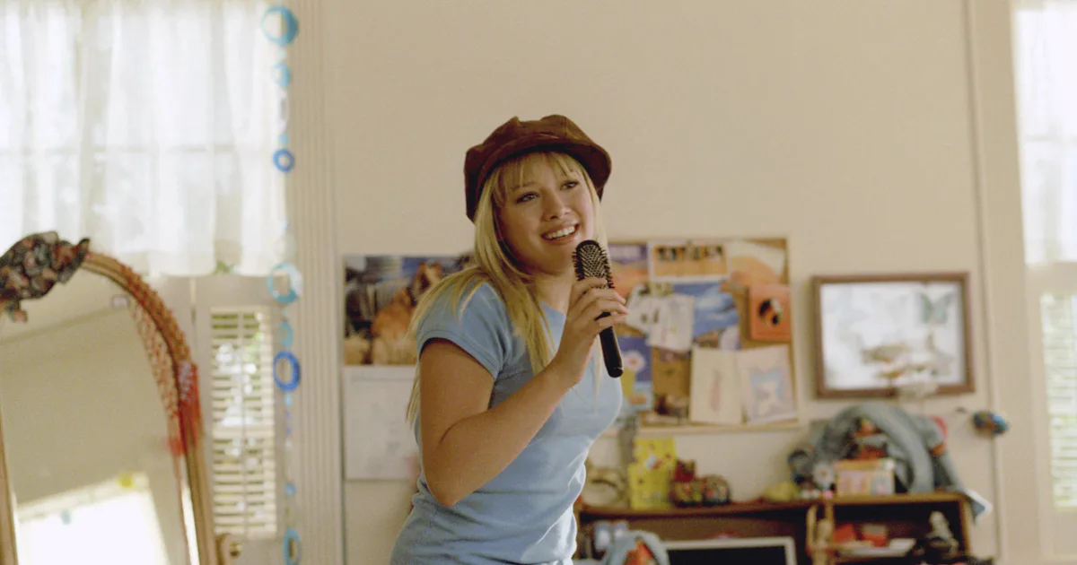 Excuse Me, Where Is Hilary Duff's Disney Legend Award?