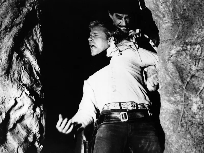 John Carradine, Chuck Courtney