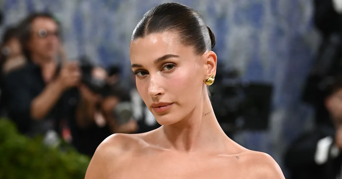 Hailey Bieber Found The Easiest Way To Add Main Character Energy To Any 'Fit