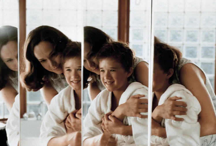 Frances O'Connor, Haley Joel Osment