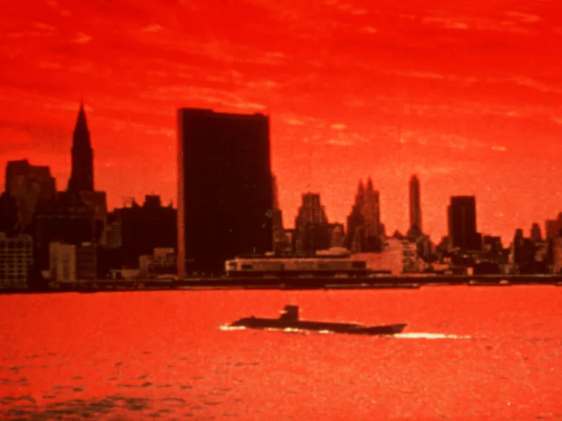 Voyage To The Bottom Of The Sea (1961)