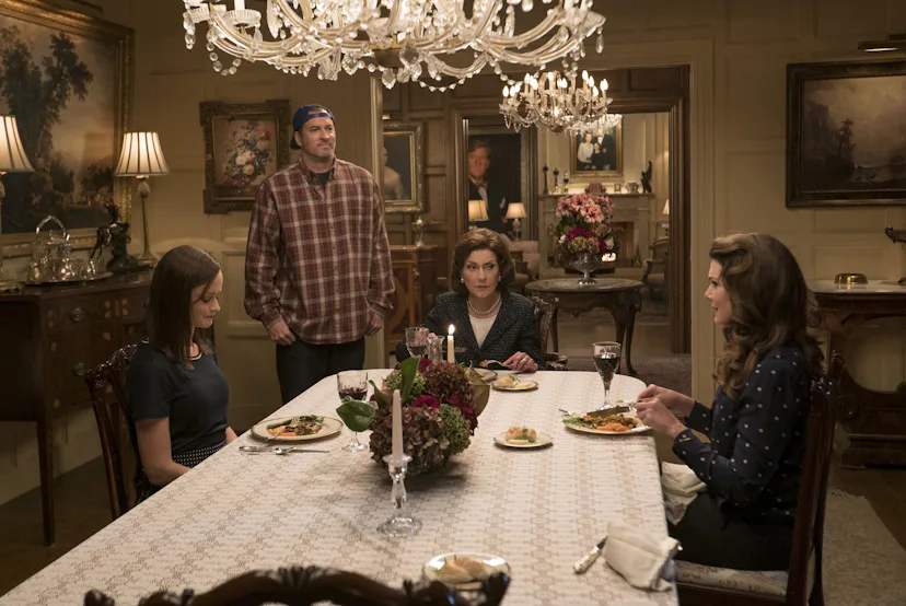 Alexis Bledel, Scott Patterson, Kelly Bishop, Lauren Graham on 'Gilmore Girls'