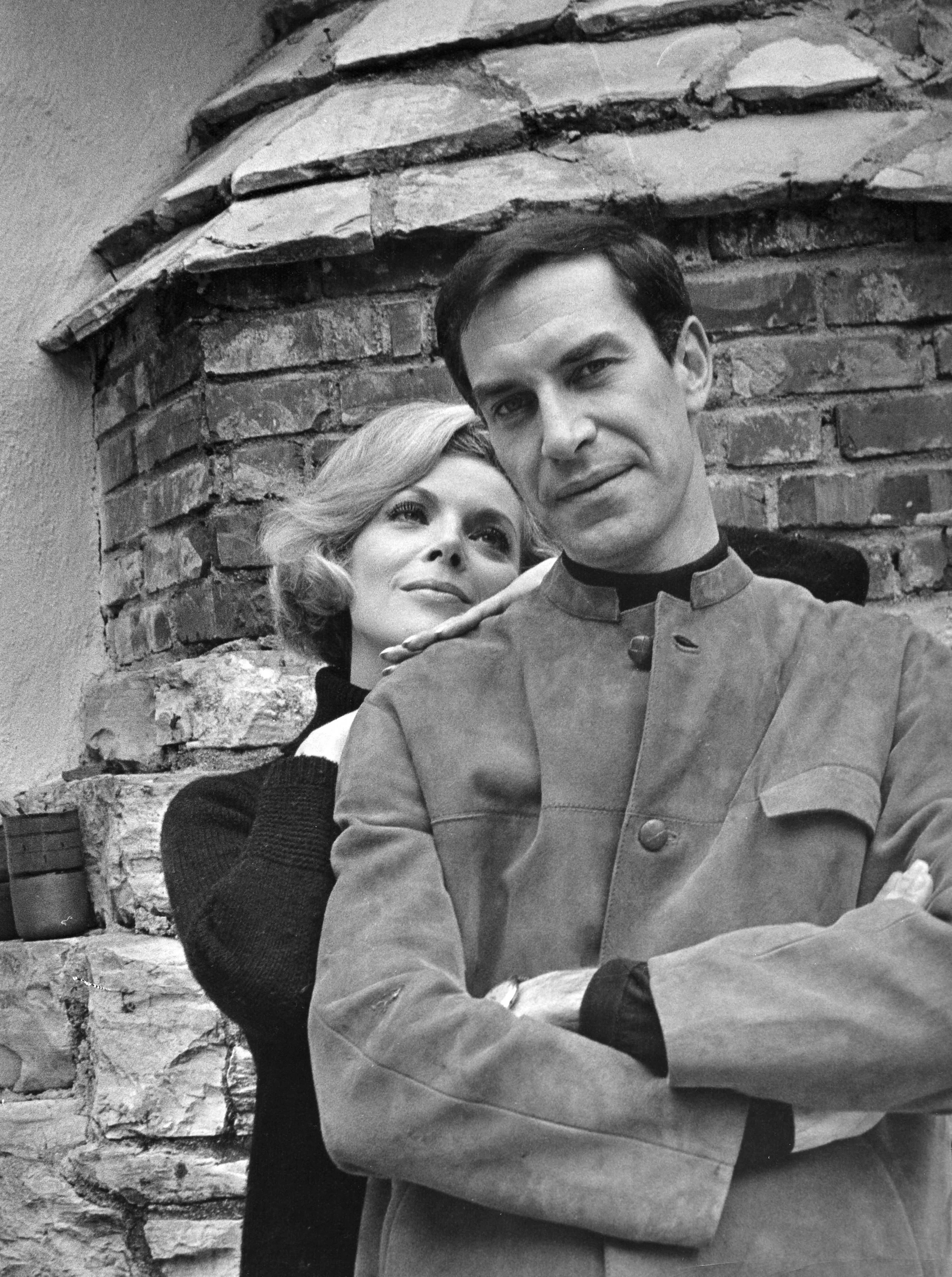 Barbara Bain, Martin Landau, stars of "Mission Impossible", circa 1966 © JRC /The Hollywood Archive ...