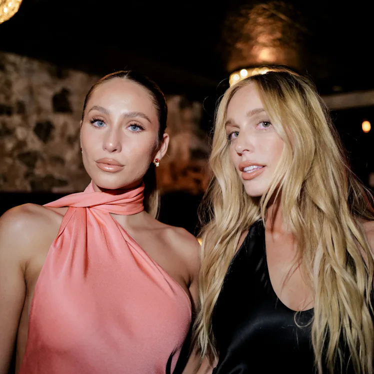 Alix Earle, Alex Cooper