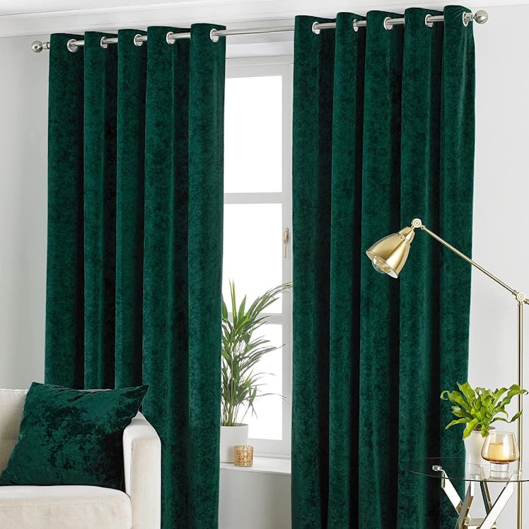Paoletti Verona Crushed Velvet Eyelet Curtains (Emerald Green) (72in x 46in): image 1