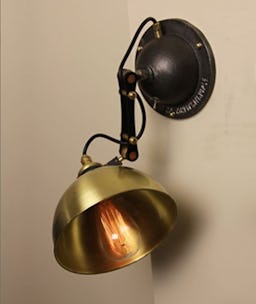 Single Octopus Wall Lamp: image 1