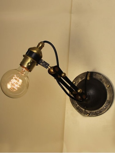 Single Octopus Wall Lamp: additional image