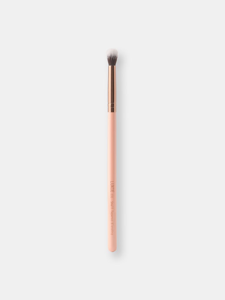 Luxie 231 Small Tapered Blending Brush - Rose Gold: image 1