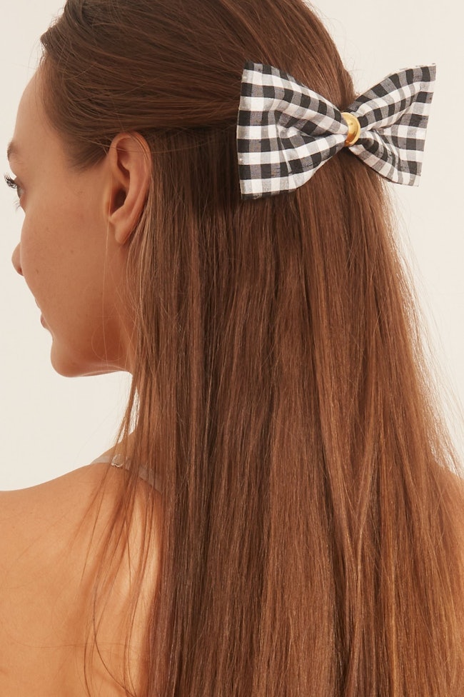 Bow in Gingham: additional image