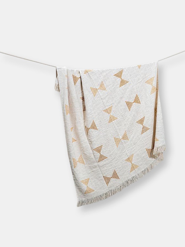 Earth Triangle Throw Blanket, Rust & Rose - 50x60 Inch: additional image