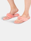 RockDove Women's Fuzzy Fur Thong Slippers with Memory Foam: additional image