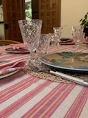 Andana Striped Tablecloth Set - Magenta: additional image