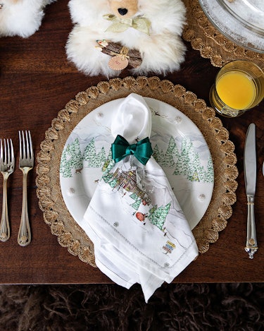 Tuxedo Evergreen Napkin Ring: additional image