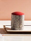 Ceramic Jar Candle: additional image