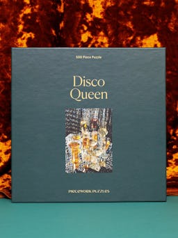 Disco Queen 500 Piece Puzzle: additional image
