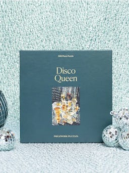 Disco Queen 500 Piece Puzzle: additional image