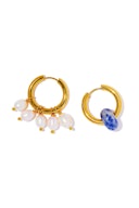 Mismatched Pearl Hoop Earring in Gold: image 1