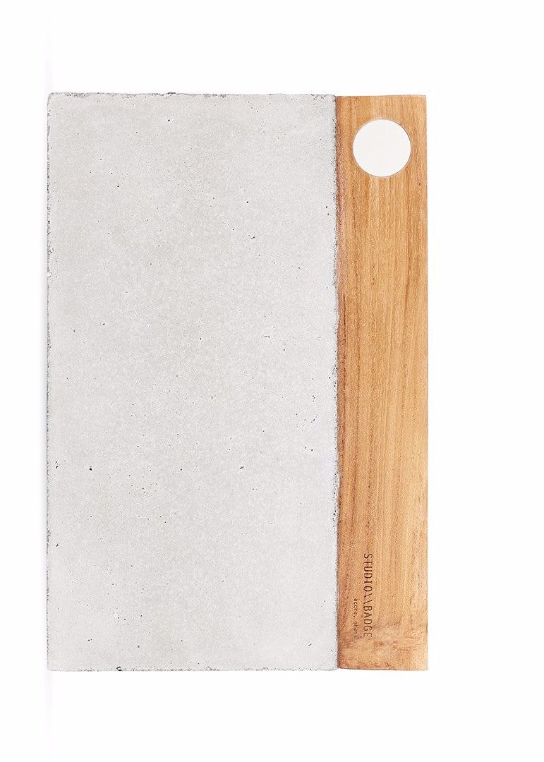 Mini Aitch Concrete Platter in Moondust White: image 1