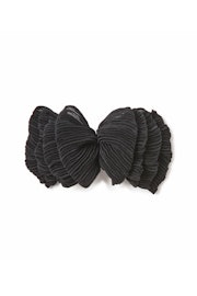 Tavi Ruffle Hair Clip in Black: image 1