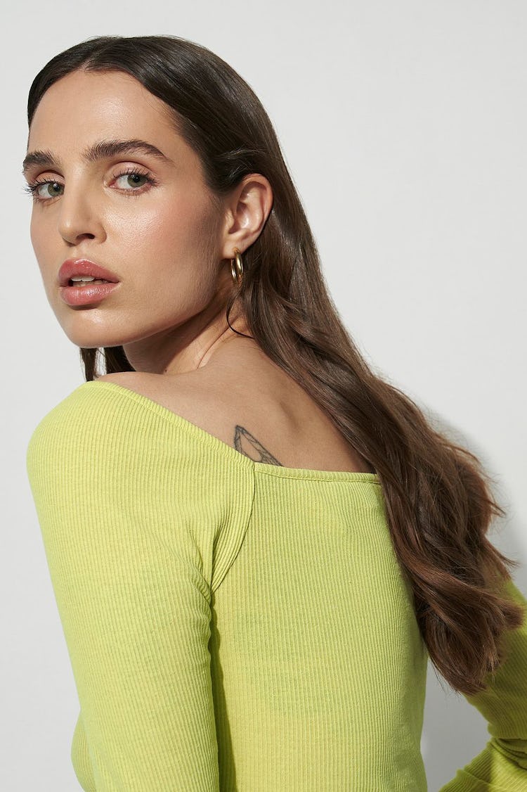 Cropped Square Neck Rib Top: additional image