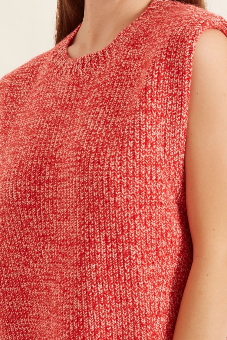 Cashmere Mix Knit Sweater Vest in Flame Scarlet: additional image