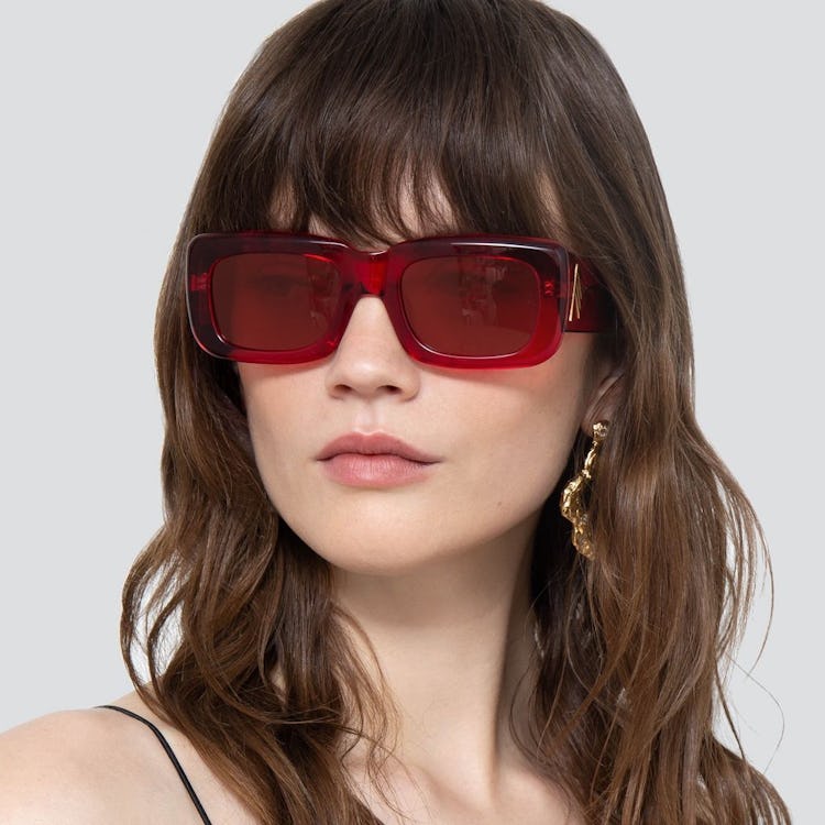The Attico Marfa Rectangular Sunglasses in Red: additional image