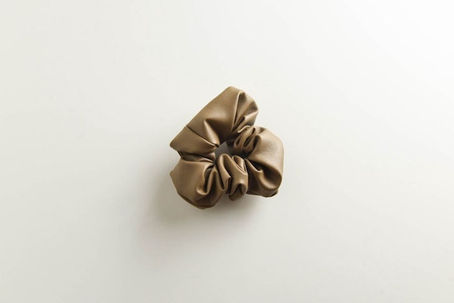 Luxe Vegan Leather Scrunchie: additional image