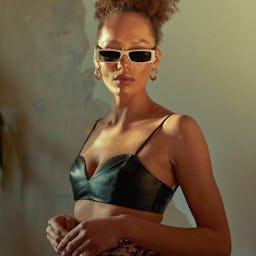 Dania Rectangular Sunglasses in Cream: additional image