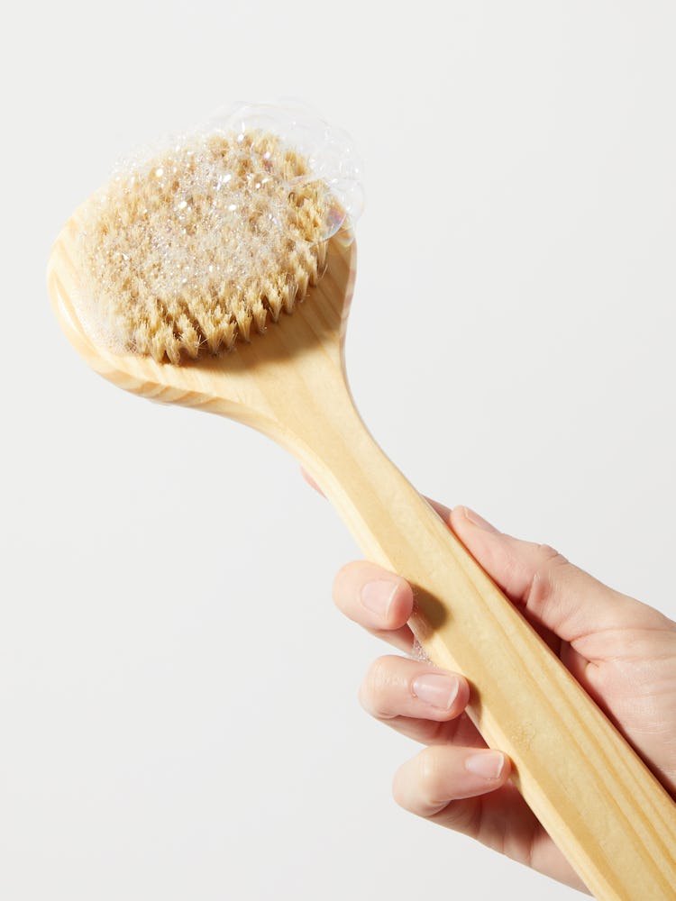 Cedar Long-Handle Bath Brush: image 1