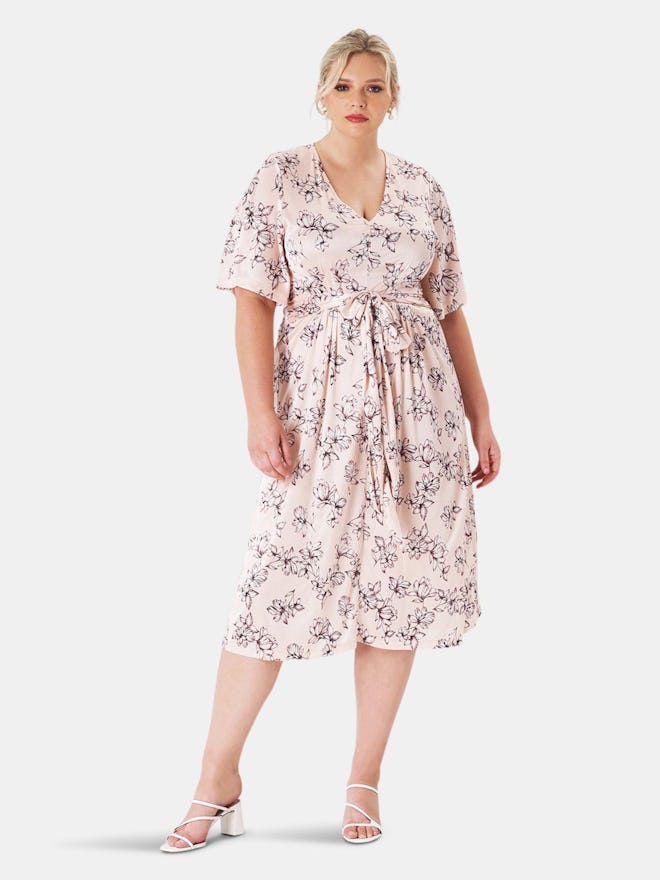 Lily Dress in Blossoms Pale Peach (Curve): image 1