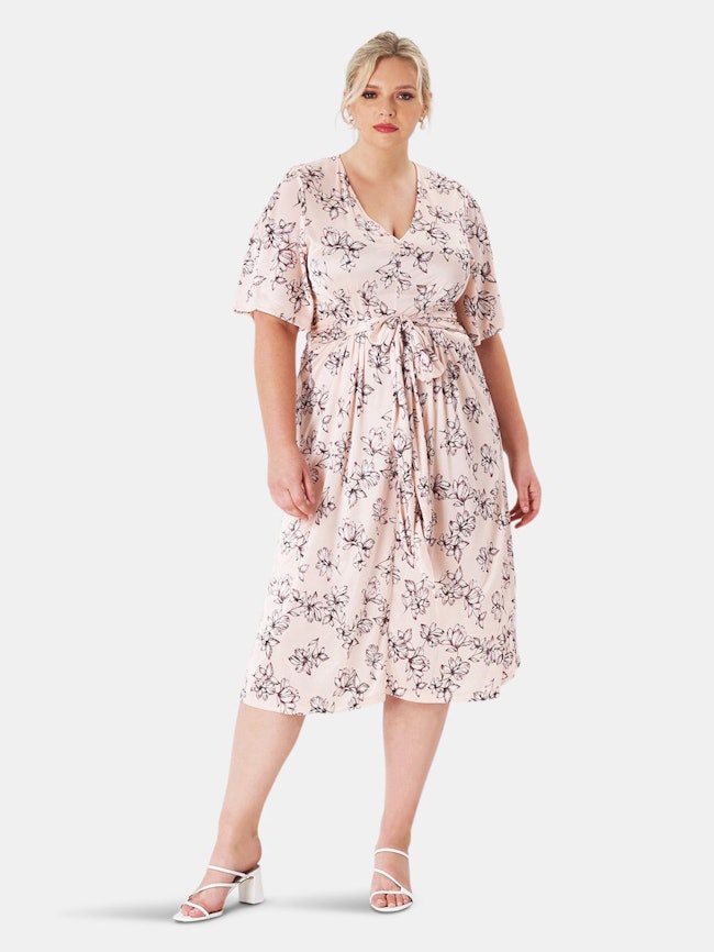 Lily Dress in Blossoms Pale Peach (Curve): image 1