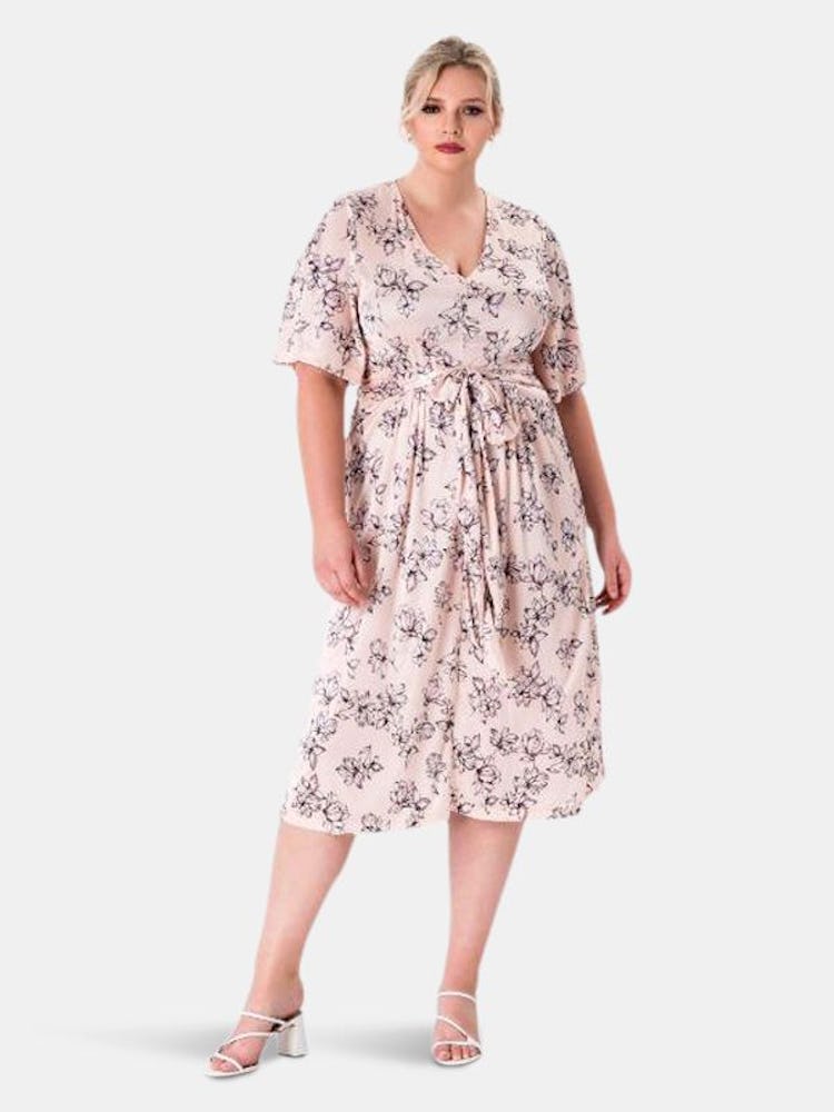 Lily Dress in Blossoms Pale Peach (Curve): additional image