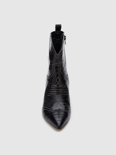 Aubrey Black Leather Boot: additional image
