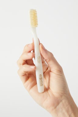 Natural Medium Bristle Toothbrush: additional image