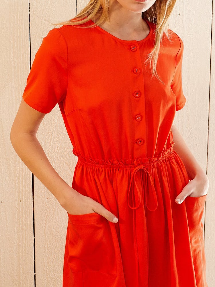 Short Sleeve Utility Dress in Poppy: additional image