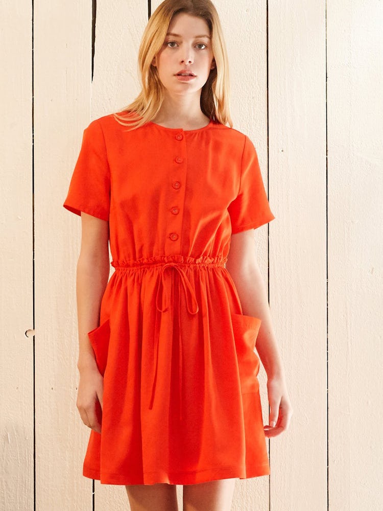 Short Sleeve Utility Dress in Poppy: additional image